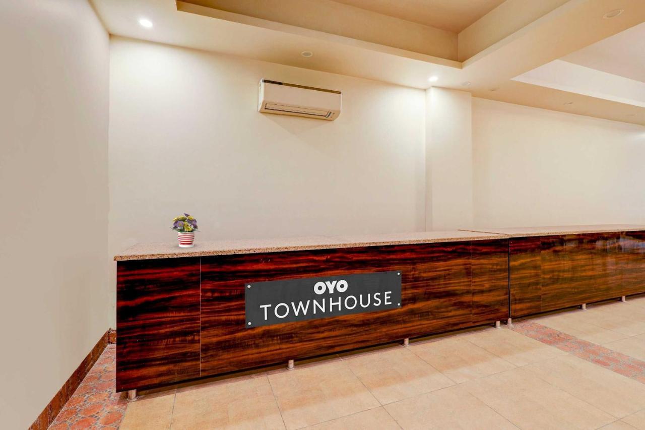 Hotel Townhouse Golden King Nueva Delhi Exterior foto