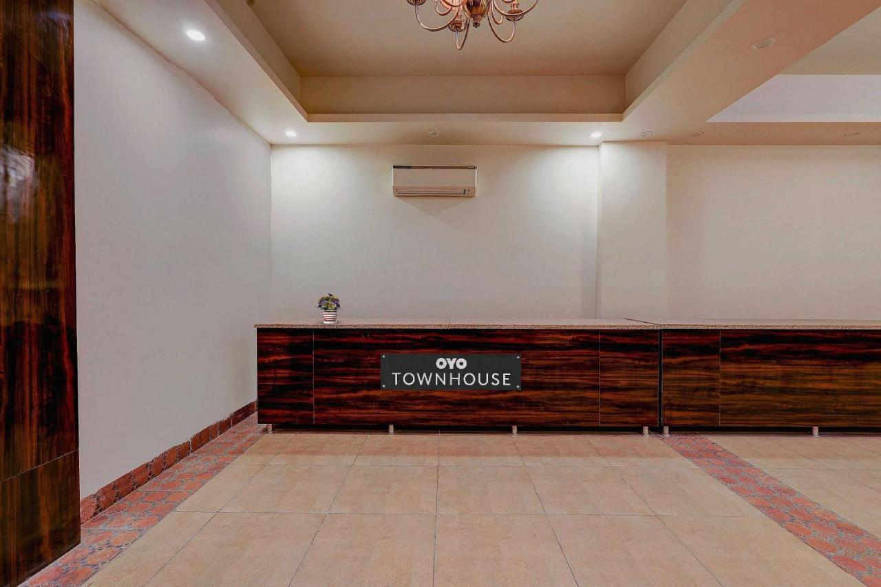Hotel Townhouse Golden King Nueva Delhi Exterior foto